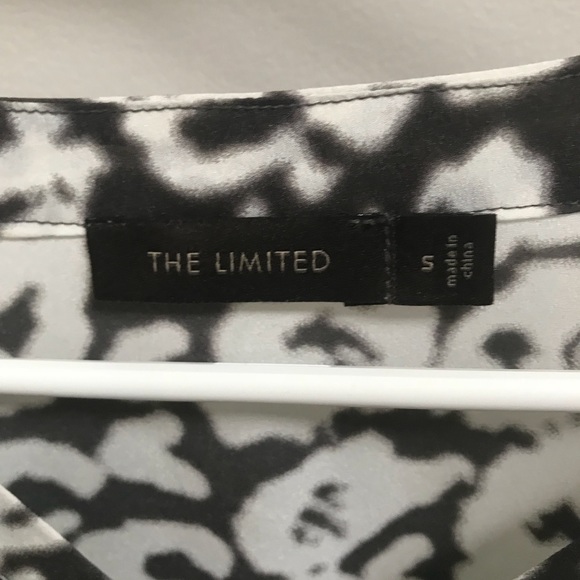 Button down top - Picture 2 of 3